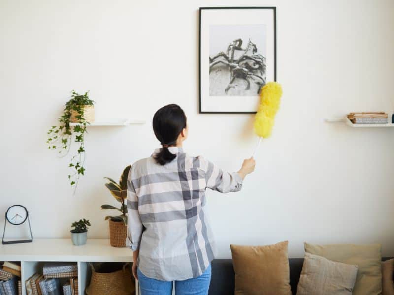 How to Clean A Canvas Print - Dusting Your Canvas Print